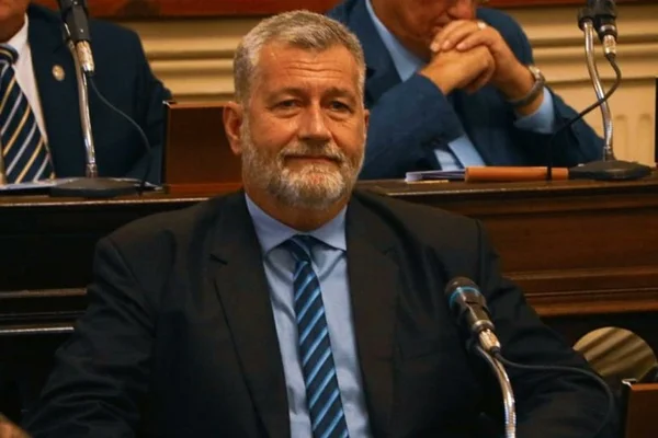 Balearon a un diputado provincial durante un acto en Corrientes