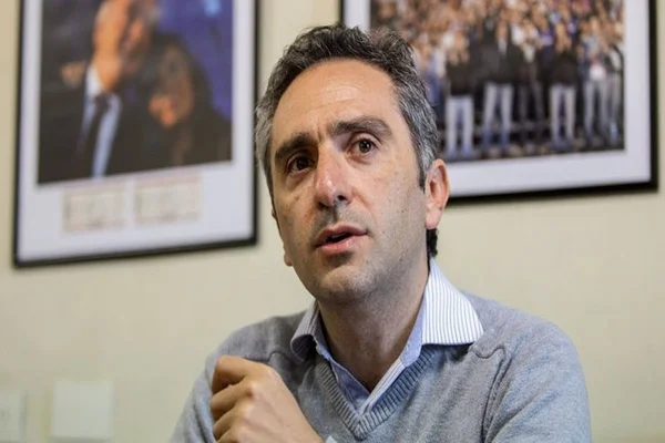 Larroque pidió "reperfilar al Frente de Todos" tras la derrota en las PASO
