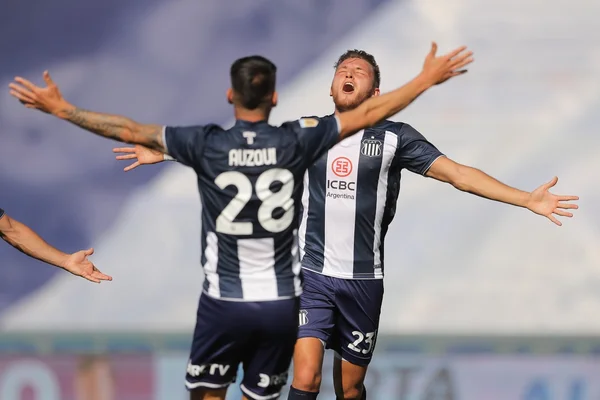 Talleres goleó a Rosario Central, y ratificó su vigencia como único líder