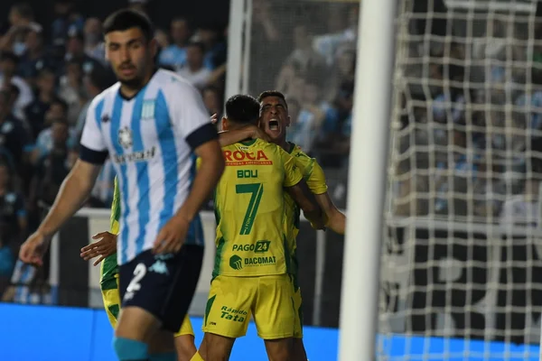 Defensa y Justicia le ganó 2 a 1 a Racing