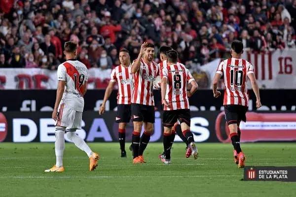 River se topó con un duro Estudiantes y empato 1 a 1