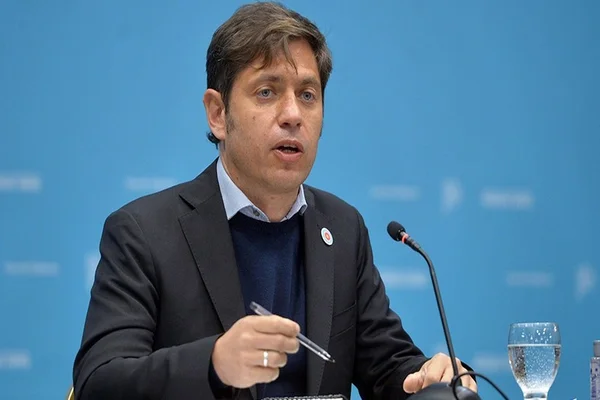 “Se preocupan por viajes egresados los mismos que no se preocupaban por paraísos fiscales”, sostuvo el gobernador bonaerense.