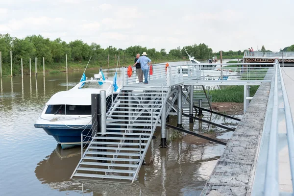 Paseos en barco por el río, una nueva atracción para descubrir la ciudad de San Nicolás