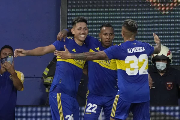 Boca venció a Sarmiento de Junín por 2 a 0
