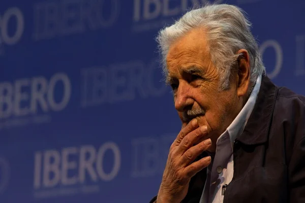 Pepe Mujica: "Me duele mucho la Argentina"