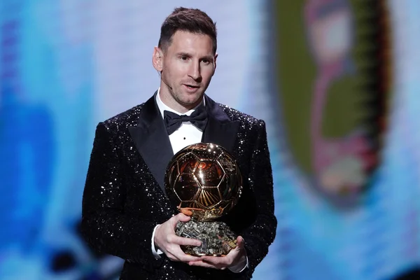 El astro del PSG supera en las votaciones a Lewandowski, Jorginho y Benzema y ya aventaja en dos trofeos a Cristiano.
