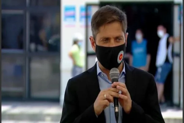 "Aplicamos casi 30 millones de vacunas", destacó Kicillof durante un acto en Avellaneda