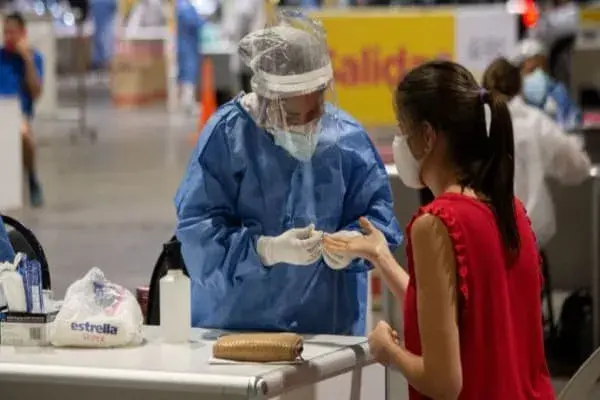 Coronavirus en Argentina: registraron 63.884 nuevos casos y 305 muertes
