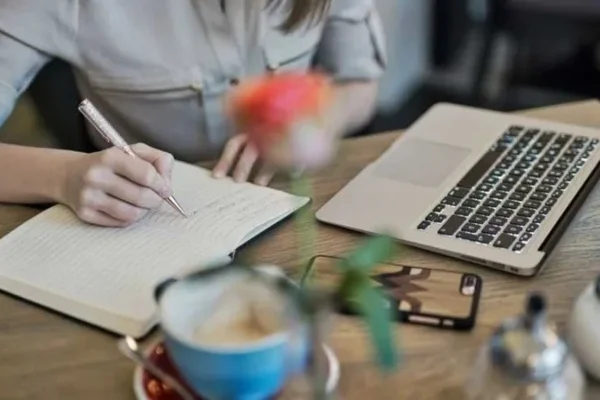 Lanzaron la Academia de Mujeres Emprendedoras, que ofrece diversas capacitaciones