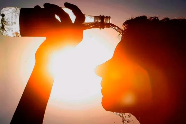 La Municipalidad recomienda tomar cuidados para evitar golpes de calor