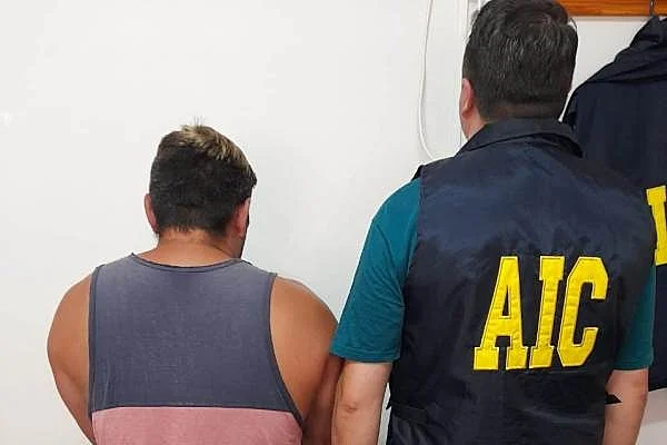 La primera intervención de la aic fue en barrio unión sur donde detuvieron a un hombre de 37 años.