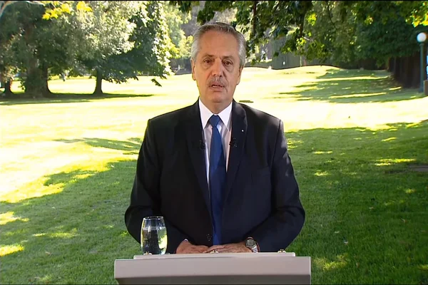 El presidente Alberto Fernández habló hoy al país desde la residencia de Olivos sobre los entendimientos con el Fondo Monetario Internacional (FMI).