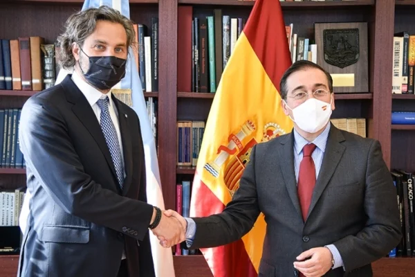 Santiago Cafiero agradeció el apoyo de España en las negociaciones con el FMI