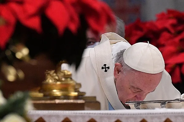 El Papa encabezó en el Vaticano la primera misa del año. (Foto AFP).