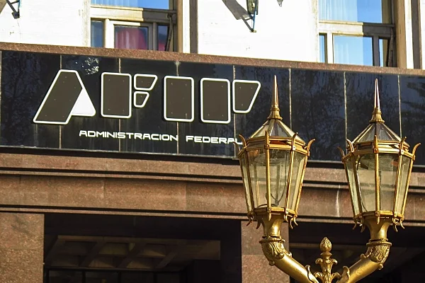Impuestos: La AFIP recaudó cerca de $11 billones en 2021