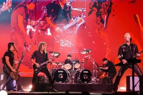 Metallica utiliza perros para reconocer personas contagiadas de covid
