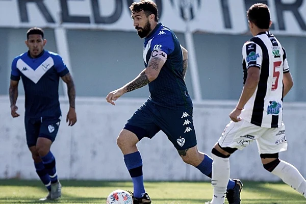 Lucas Pratto dio positivo en Vélez.