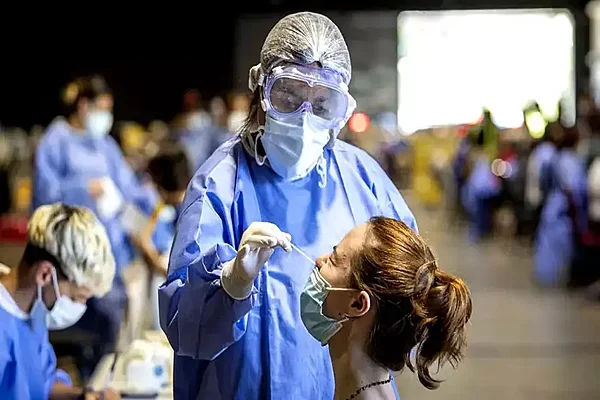 Coronavirus en Argentina: registraron 95.159 nuevos casos y 52 muertes