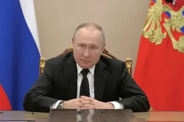 Putin ordenó poner "en alerta" a las fuerzas de disuasión nuclear rusas
