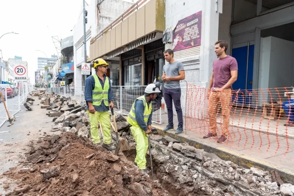 El intendente Manuel Passaglia recorrió la obra del centro