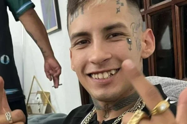 L-Gante, contratado por el Gobierno y suspendido en Santa Cruz por sus pedidos