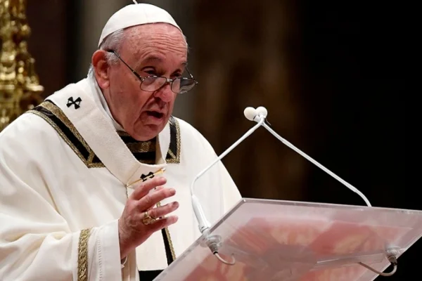 El Papa pidió a los líderes políticos que se haga "todo esfuerzo por la paz" en Ucrania