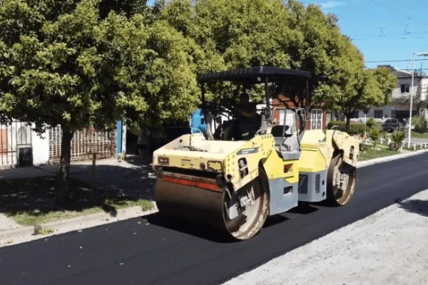 Villa Constitución: El Municipio está pavimentando calle Misiones en barrio San José