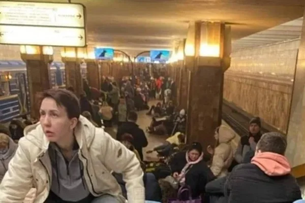 El presidente de Ucrania dijo que murieron 137 personas por los ataques rusos