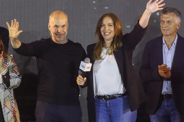“Mientras el oficialismo se pelea, la oposición tomó un lugar"