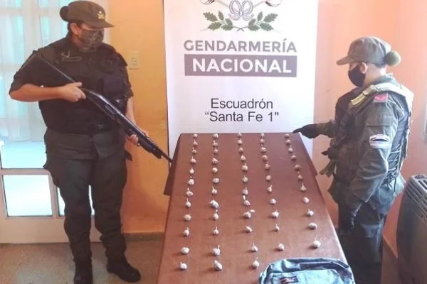 Gendarmería secuestró bochas de marihuana en Las Chapitas