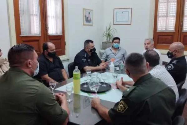 Villa Constitución: El Intendente recibió a las fuerzas de seguridad