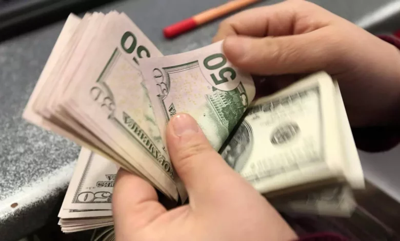 Presentan un proyecto de ley para dolarizar la economía