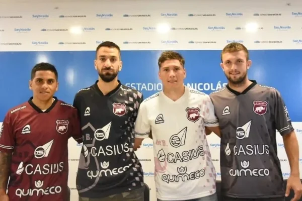 Defensores se presentó en el Estadio San Nicolás