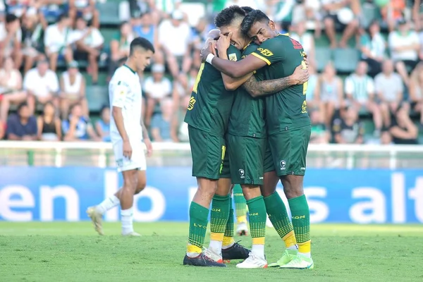 Defensa y Justicia venció a Banfield por 3 a 2