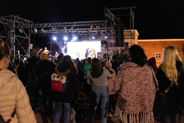 Se realizó 'Nos cuidamos entre todas' con cierre de Estelares