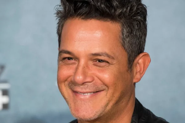 Alejandro Sanz anuncia gira por España y estrena nuevo videoclip