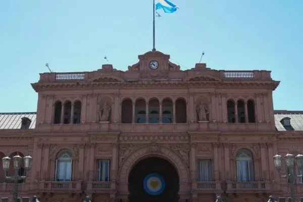 El Gobierno informó sobre la compra de alimentos para Casa de Gobierno y la Residencia de Olivos