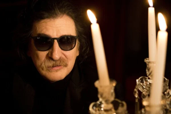 En pleno proceso de su nuevo disco, Charly debió ser internado