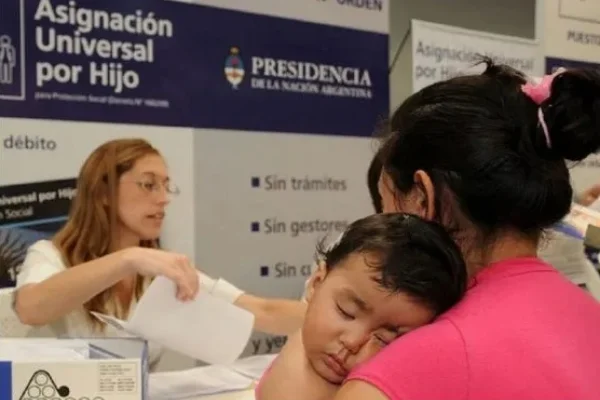 Ayuda Escolar Auh y Suaf Anses