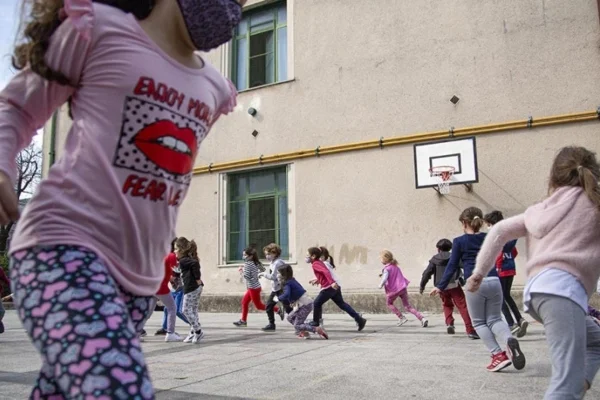 "La recomendación de sostener el uso del barbijo fue unánime", dijo Vizzotti. (Foto Victoria Gesualdi)