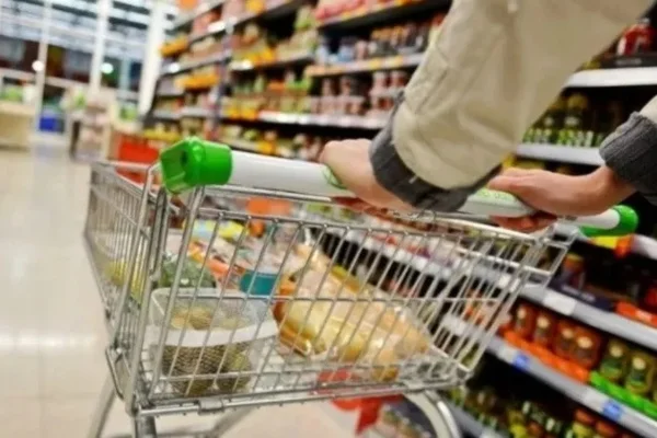 Supermercados y empresas retrotraen los precios de 580 productos a valores del 10 de marzo