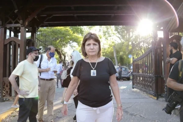 Bullrich lanzó una convocatoria a dirigentes de todo el mundo para viajar a Kiev y hacer una jornada de paz