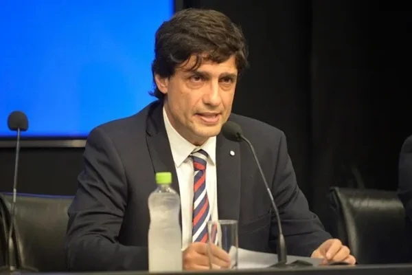 Para Lacunza, el acuerdo con el FMI "es realmente malo"