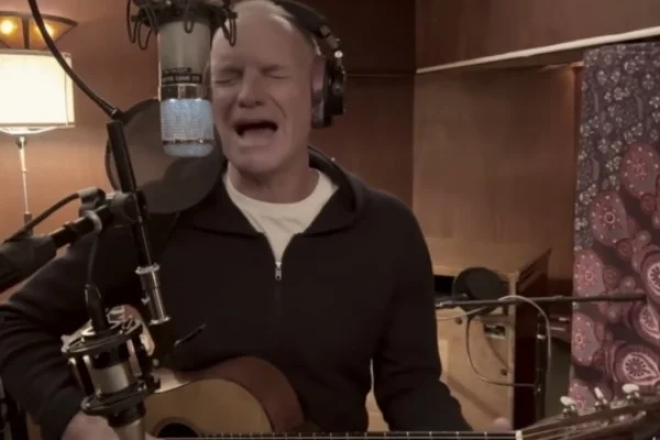 Una emotiva interpretación de Sting.
