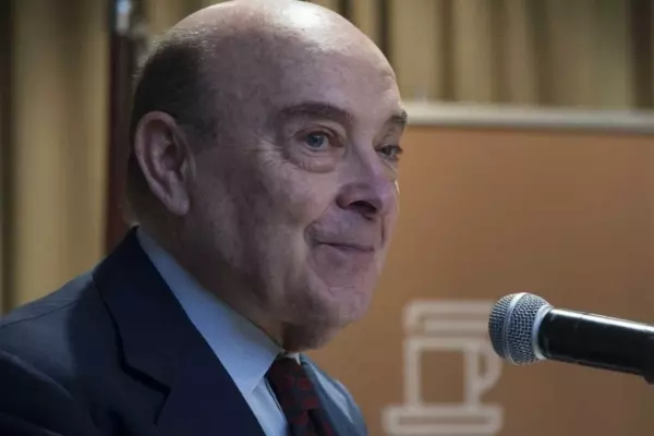 Cavallo sostuvo que el Gobierno "no tiene ningún plan"