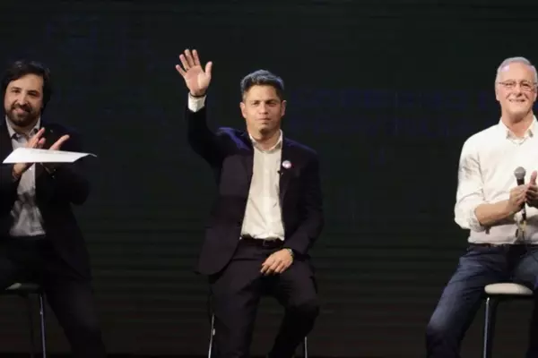 Axel Kicillof y Nicolás Kreplak en el anuncio de la reforma del sistema de salud de la provincia de Buenos Aires.