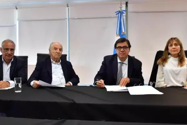 se abonará en su valor nominal y no acumulativamente, en siete tramos