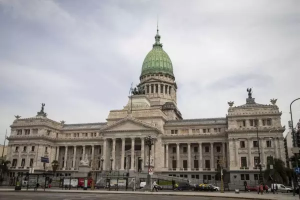 Alquileres y ampliación de la Corte