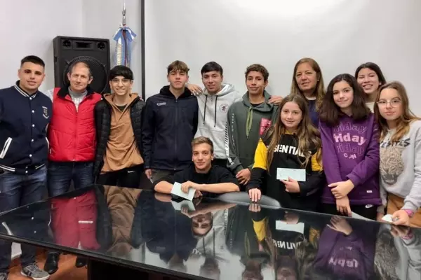 Ramallo: Entrega de becas a 30 deportistas