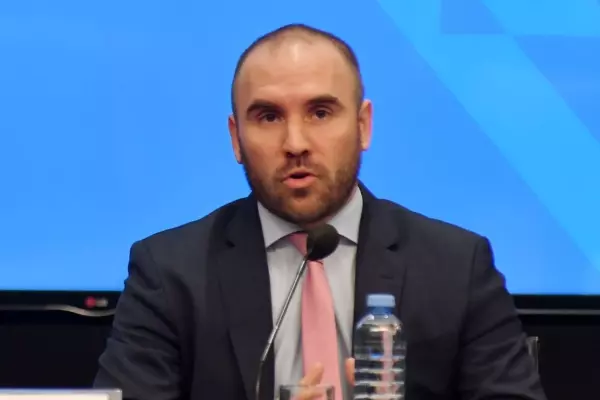 La advertencia del Fondo sobre la inflación en Argentina: “Está paralizando la economía"